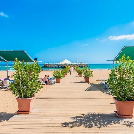 Resort Vonresort Golden Coast & Aqua 5*
