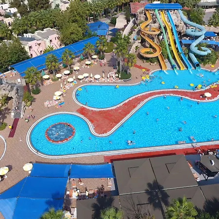 Vonresort Golden Coast & Aqua 5*